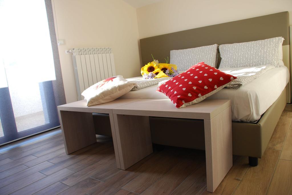 B&B Raffaello A Mare Монтезільвано Номер фото